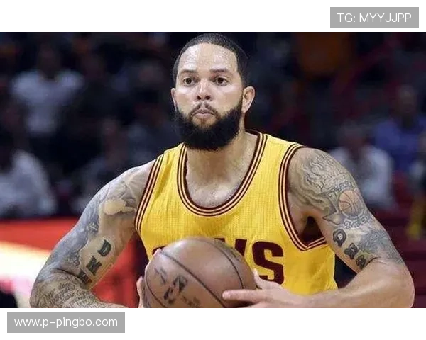 德隆·威廉姆斯挡拆策应效率提升明显，带动球队进攻节奏加快