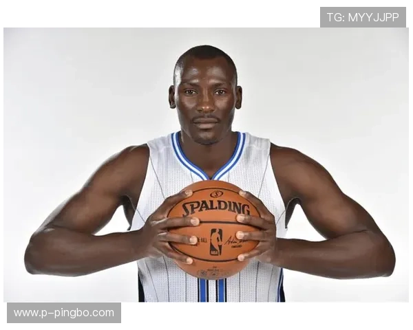 朱利叶斯·兰德尔挡拆中投效率提升显著，拉开与球队内线核心差距